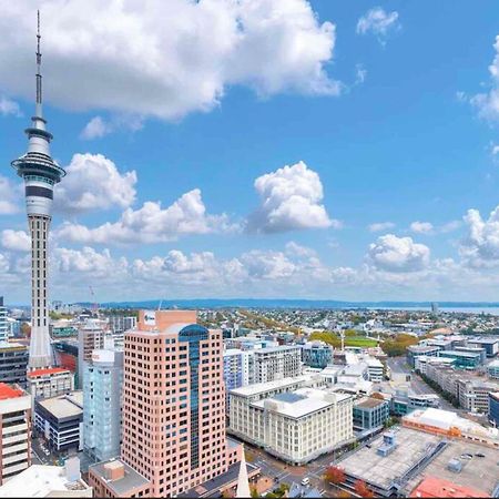 Top Floor Harbour View And Skytower View Apartment In Cbd Auckland Eksteriør billede